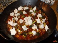 12_Feta_verteilen.jpg 12_Feta_verteilen.jpg