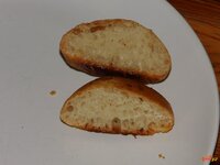 12_Anschnitt_Brötchen.jpg