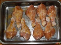 08_Huk_am_Gelenk_eingeschnitten_und_gewürzt.jpg 08_Huk_am_Gelenk_eingeschnitten_und_gewürzt.jpg
