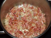 10_Zwiebel_und_Bacon_fertig_geschmort.jpg 10_Zwiebel_und_Bacon_fertig_geschmort.jpg