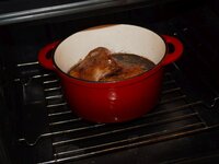 12_Bräter_im_Backofen.jpg 12_Bräter_im_Backofen.jpg