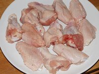 02_Hühnerflügel_geteilt.jpg 02_Hühnerflügel_geteilt.jpg