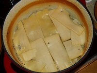 08_wird_mit_Gouda_abgedeckt.jpg 08_wird_mit_Gouda_abgedeckt.jpg