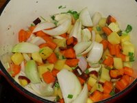 06_Gemüse_anbraten.jpg 06_Gemüse_anbraten.jpg