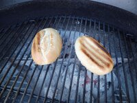 07_Butterseite_angrillen.jpg 07_Butterseite_angrillen.jpg