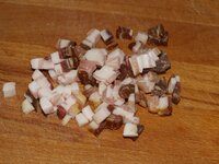 03_Speck_gewürfelt.jpg 03_Speck_gewürfelt.jpg