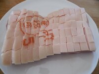 03_Schwarte_eingeritzt.jpg 03_Schwarte_eingeritzt.jpg