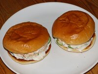 16_Burger_fertig.jpg 16_Burger_fertig.jpg