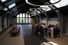 7-innenraum-von-vorne-jpg.jpg 7-innenraum-von-vorne-jpg.jpg