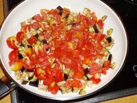 09_Tomatenwürfel_dazu.jpg