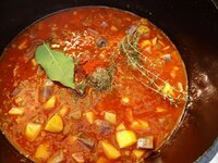 12_Gewürze_und_Tomatenpüree_dazu.jpg 12_Gewürze_und_Tomatenpüree_dazu.jpg