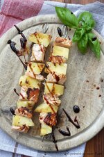 Gegrillte Ananas-Lachs-Spieße-001.jpg