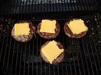 07_Mit_Cheddar_belegt.jpg 07_Mit_Cheddar_belegt.jpg