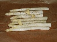 03_Spargel_im_Backpapier.jpg 03_Spargel_im_Backpapier.jpg