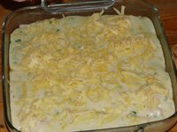 07_mit_geriebenen_Gouda_bestreut.jpg 07_mit_geriebenen_Gouda_bestreut.jpg