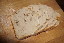 12_das_geschnittene_Brot.jpg 12_das_geschnittene_Brot.jpg
