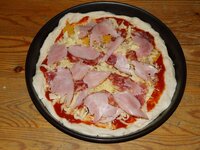 12_Salami_und_Kochschinken.jpg 12_Salami_und_Kochschinken.jpg
