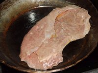 03_Ribeye_in_der_Pfanne.jpg 03_Ribeye_in_der_Pfanne.jpg