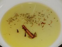 06_Gewürze_in_Butterschmalz.jpg 06_Gewürze_in_Butterschmalz.jpg
