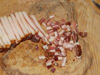 02_Speck_gewürfelt.jpg 02_Speck_gewürfelt.jpg