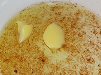 08_Butterschmalz_in_die_Pfanne.jpg 08_Butterschmalz_in_die_Pfanne.jpg