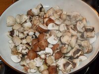 09_Pilze_dazu.jpg 09_Pilze_dazu.jpg